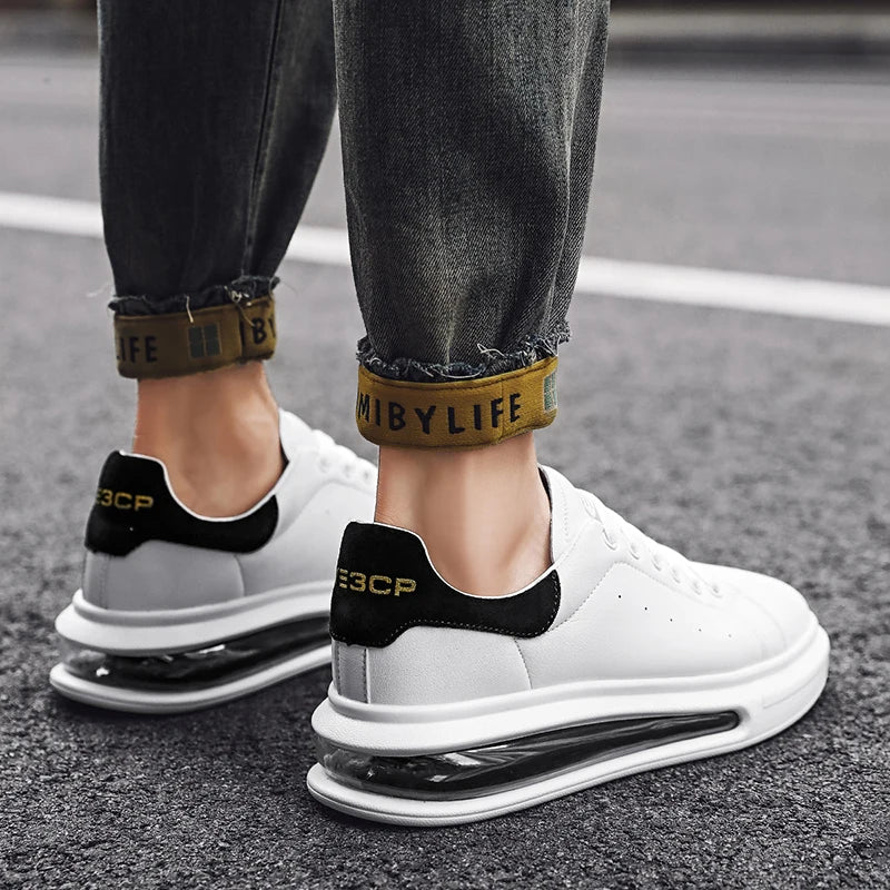 MANHATTAN™ – Stride Sneakers