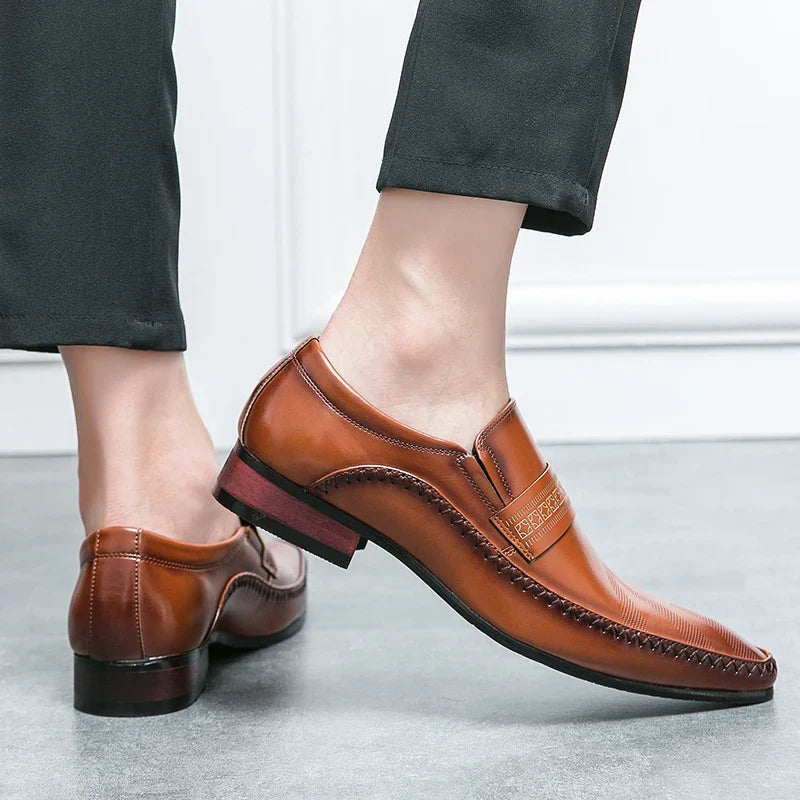 CARVELLI™ – Genuine Leather Loafer